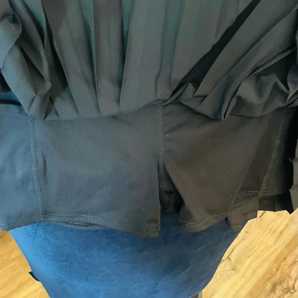 JoyLab Hi waisted pickleball skort.  Pockets in shorts- skirt w/ Pleats - Picture 4 of 7